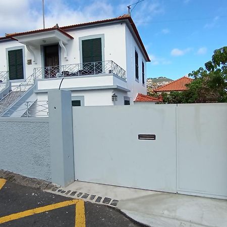 Bus Stop House 82 ฟุงชาล ภายนอก รูปภาพ